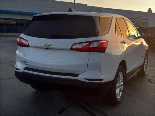 White 2020 Chevrolet Equinox LS