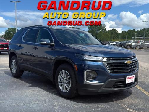 Northsky Blue Metallic 2023 Chevrolet Traverse LT Cloth