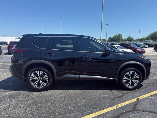 Black 2021 Nissan Rogue SV