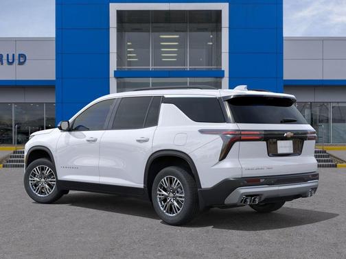 Summit White 2027 Chevrolet Traverse LT