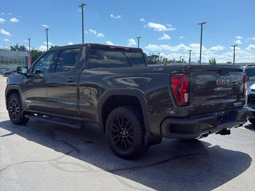 Deep Bronze Metallic 2023 GMC Sierra 1500 Elevation