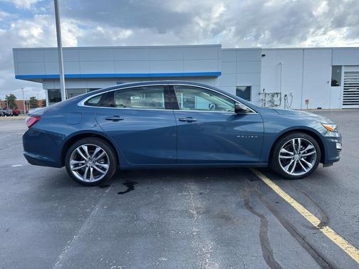 2024 Chevrolet Malibu 2LT