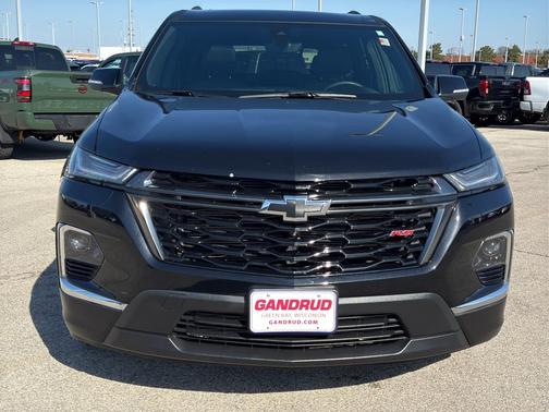 Mosaic Black Metallic 2023 Chevrolet Traverse RS