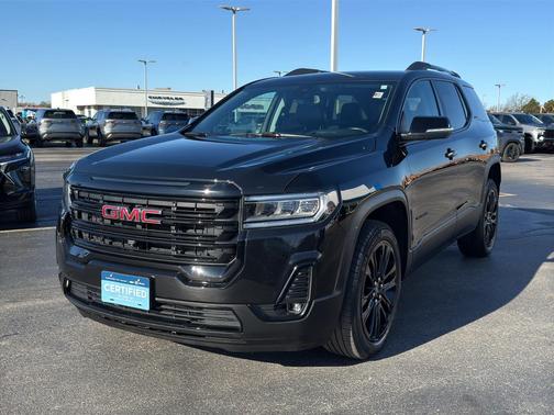 2023 GMC Acadia SLT