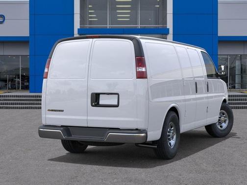 Summit White 2026 Chevrolet Express 3500 Work Van