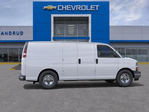 Summit White 2026 Chevrolet Express 3500 Work Van