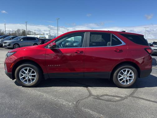 Radiant Red 2023 Chevrolet Equinox 1LT