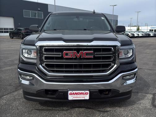 Onyx Black 2017 GMC Sierra 1500 SLE
