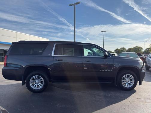 2018 Chevrolet Suburban LT