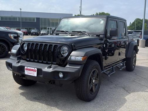 Black Clearcoat 2020 Jeep Gladiator Sport