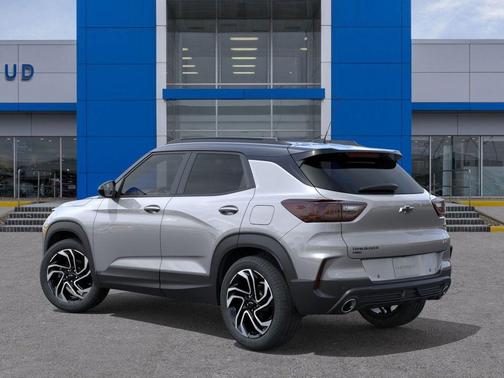 Sterling Gray Metallic 2026 Chevrolet Trailblazer RS