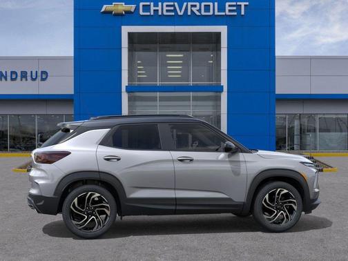 Sterling Gray Metallic 2026 Chevrolet Trailblazer RS