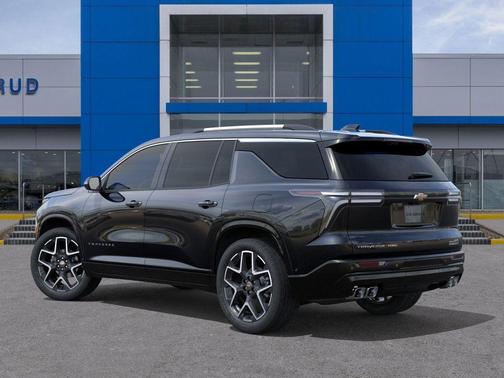 Mosaic Black Metallic 2026 Chevrolet Traverse High Country