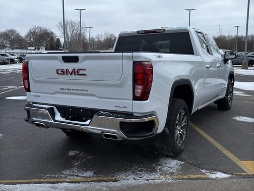 2022 GMC Sierra 1500 SLE
