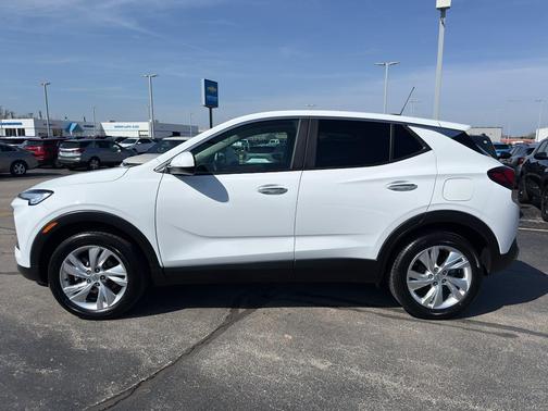 Summit White 2025 Buick Encore GX Preferred