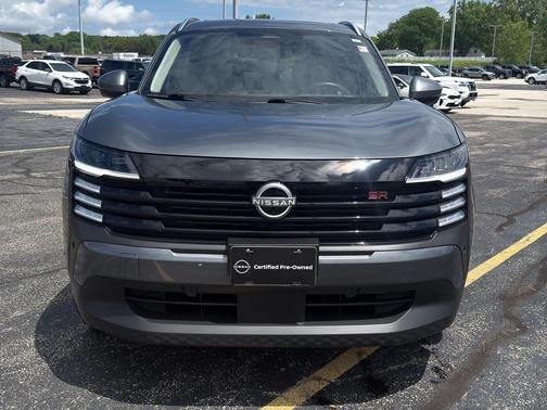 Gun Metallic 2025 Nissan Kicks SR