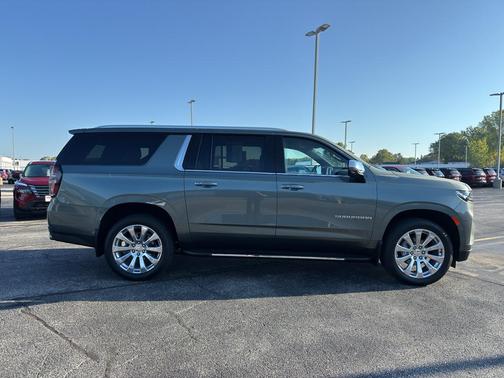 2024 Chevrolet Suburban Premier