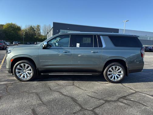 2024 Chevrolet Suburban Premier