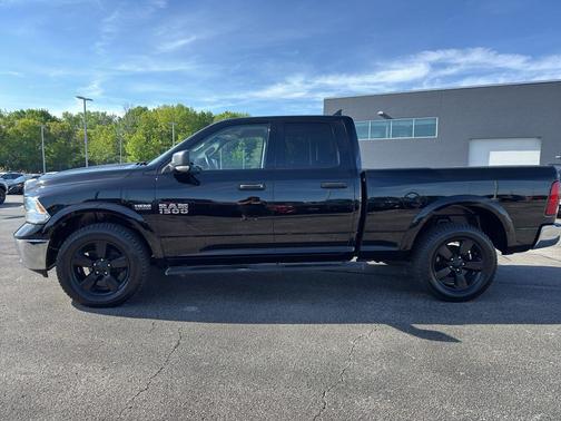 Black Clearcoat 2015 RAM 1500 SLT