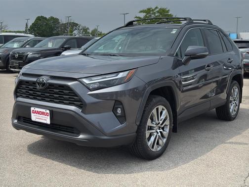 2022 Toyota RAV4 XLE Premium