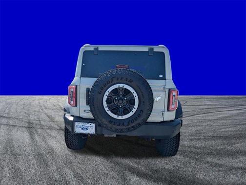 Desert Sand 2026 Ford Bronco Outer Banks