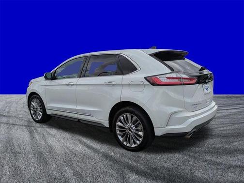 White Metallic 2024 Ford Edge Titanium