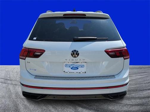 2024 Volkswagen Tiguan 2.0T SE R-Line Black