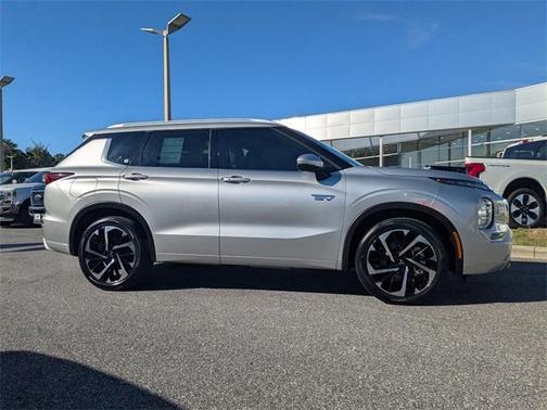 2023 Mitsubishi Outlander PHEV SEL