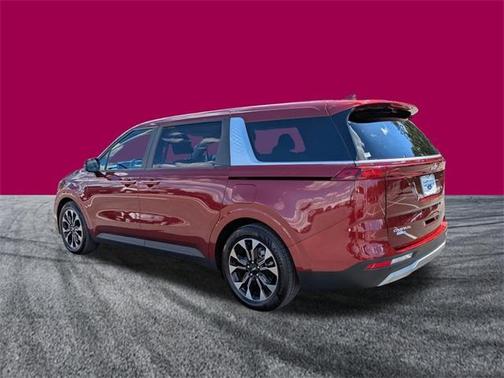 2024 Kia Carnival EX