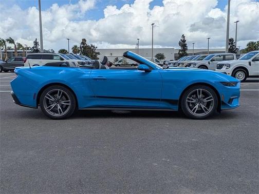 2025 Ford Mustang EcoBoost
