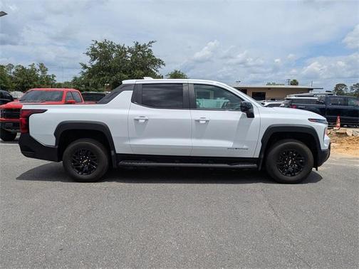 2024 Chevrolet Silverado EV WT