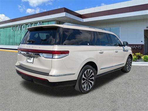2024 Lincoln Navigator L Reserve