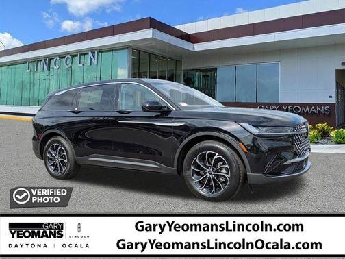 Infinite Black Metallic 2025 Lincoln Nautilus Premiere