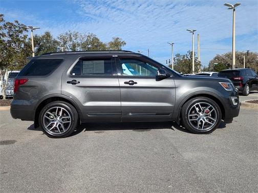 2017 Ford Explorer sport