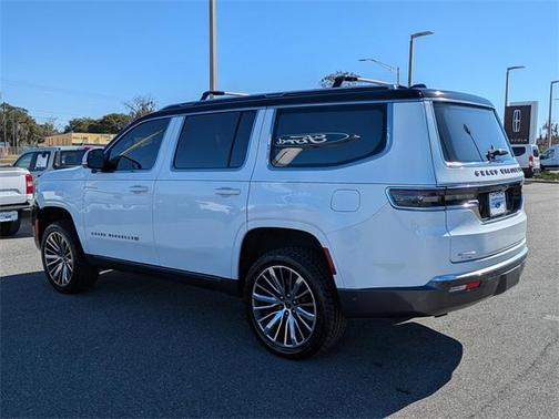 2022 Jeep Grand Wagoneer Series III