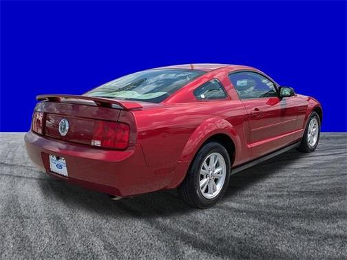 2005 Ford Mustang Deluxe