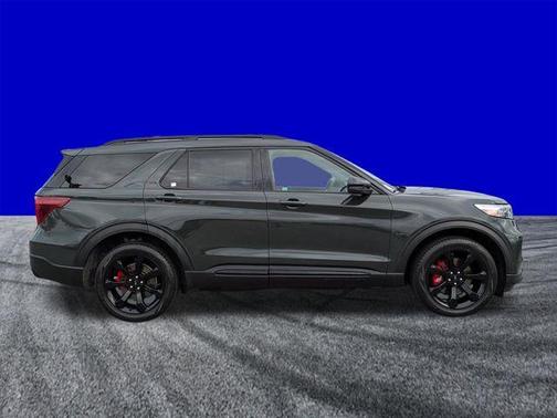 Forged Green Metallic 2024 Ford Explorer ST
