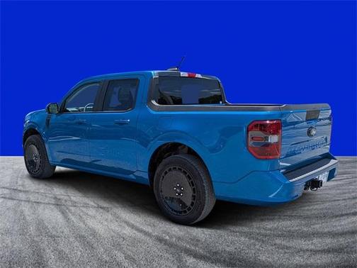 2025 Ford Maverick Lobo Standard