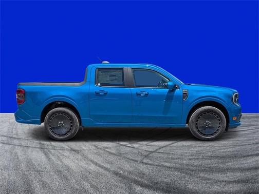 2025 Ford Maverick Lobo Standard