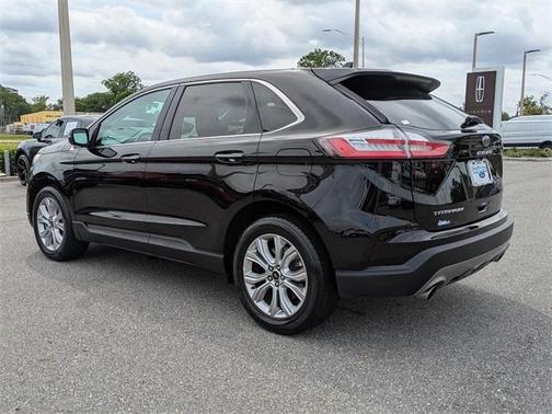 2023 Ford Edge Titanium