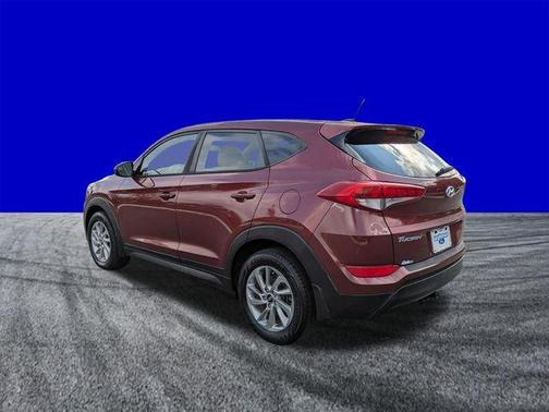 Ruby Wine 2016 Hyundai TUCSON SE
