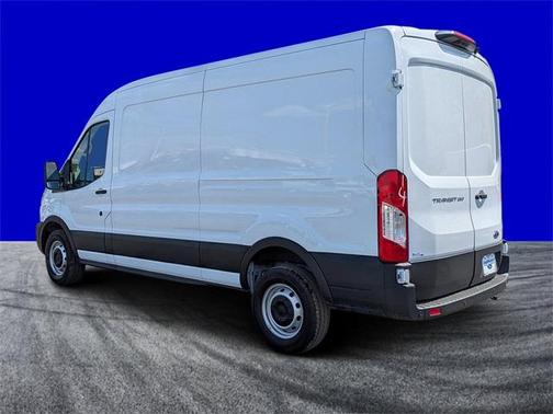 2025 Ford Transit-250 148 WB Medium Roof Cargo