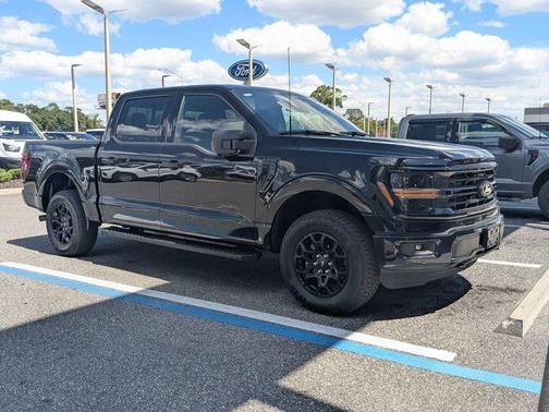Agate Black Metallic 2025 Ford F-150 XLT