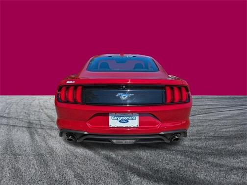 2022 Ford Mustang EcoBoost