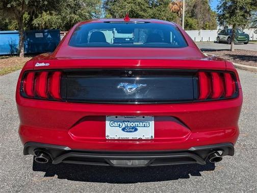 2022 Ford Mustang EcoBoost