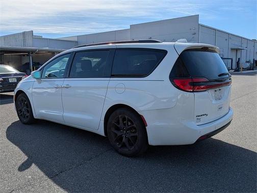 2021 Chrysler Pacifica Touring