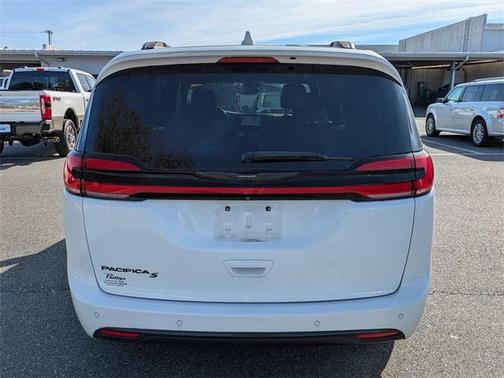 2021 Chrysler Pacifica Touring