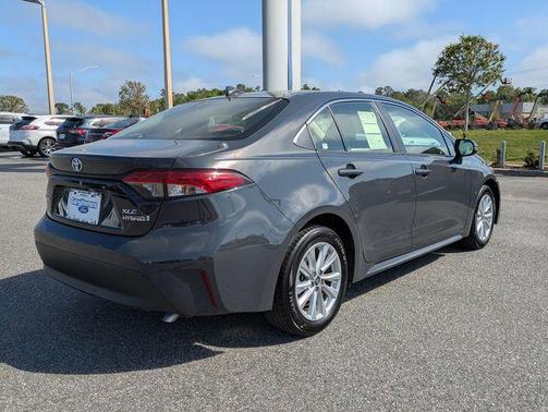 2024 Toyota Corolla Hybrid SE