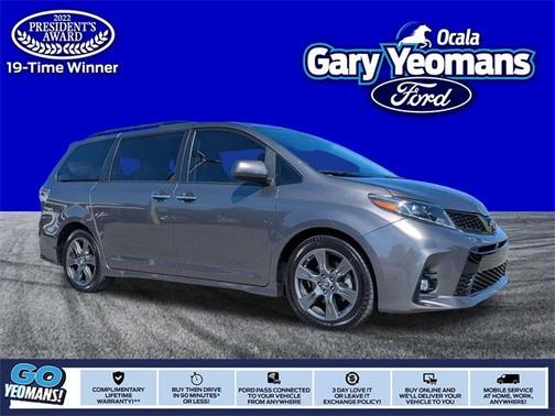 2019 Toyota Sienna SE