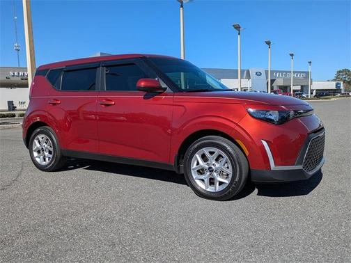 2024 Kia Soul LX